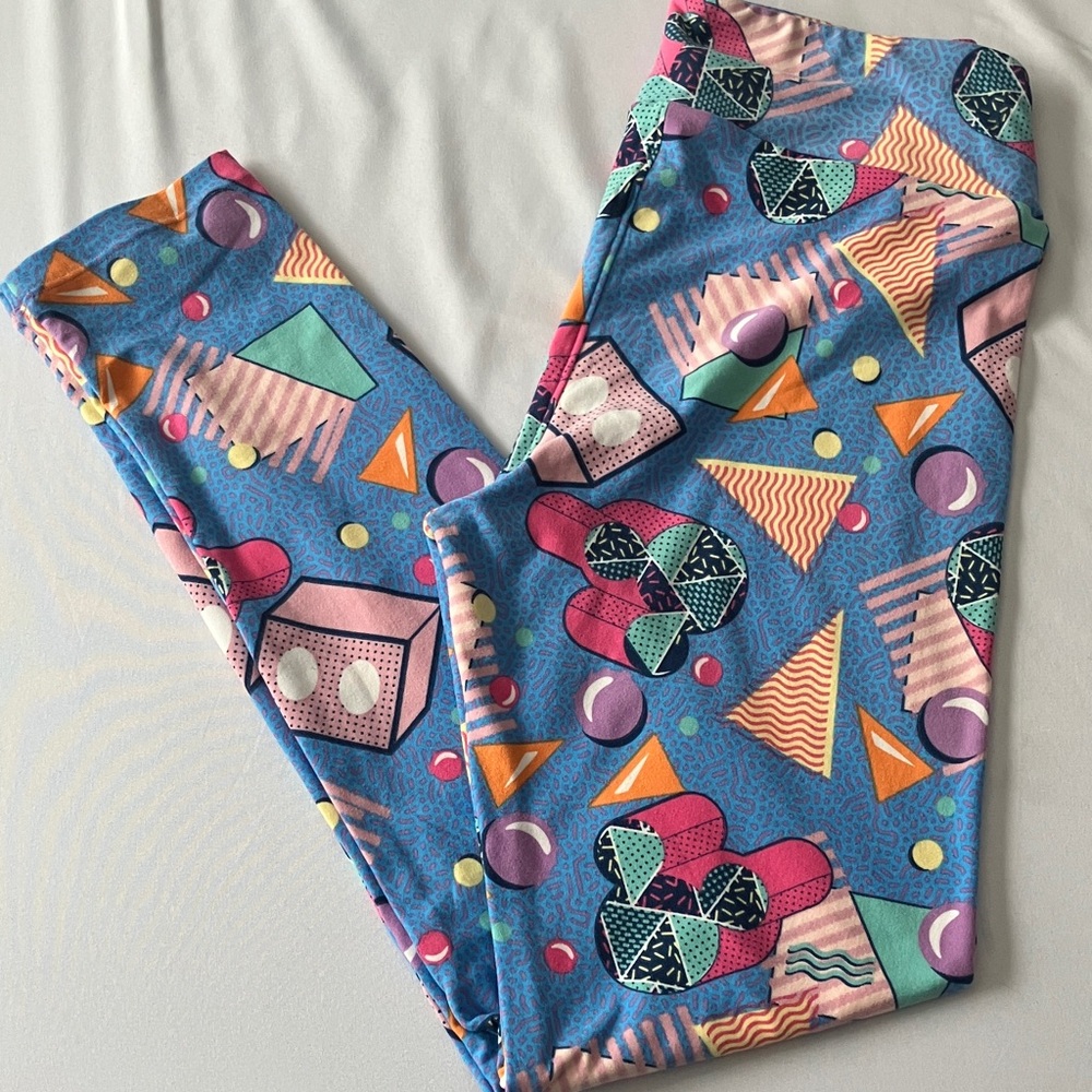LuLaRoe Disney Multicolor Patterned Leggings With Mickey